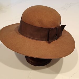 Madcaps Wide Brim Ribbon Band Wool Hat Vintage